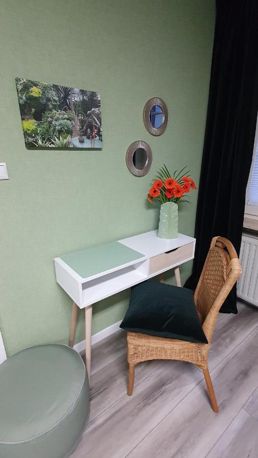 Charming Oldtown City Apartment Worms Bagian luar foto