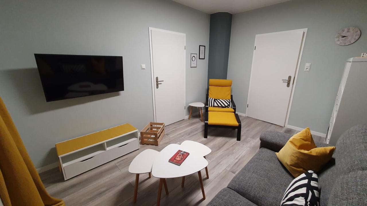 Charming Oldtown City Apartment Worms Bagian luar foto